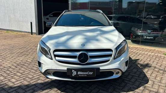 MERCEDES-BENZ-GLA 250-2016
