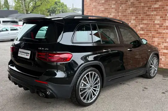 MERCEDES-BENZ-GLB 35 AMG-2023