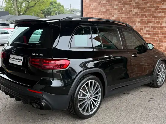 MERCEDES-BENZ-GLB 35 AMG-2.0 MHEV 4MATIC SPEEDSHIFT MERCEDES-BENZ-GLB 35 AMG-2023