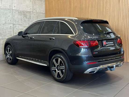 MERCEDES-BENZ-GLC 220d-2022
