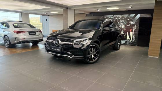 MERCEDES-BENZ GLC 300 2.0 CGI GASOLINA COUPÉ AMG LINE 4MATIC 9G-TRONIC