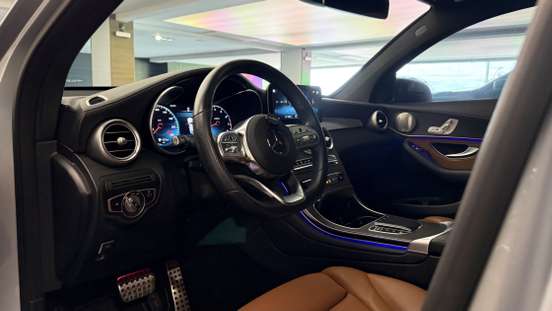 MERCEDES-BENZ-GLC 300-2022