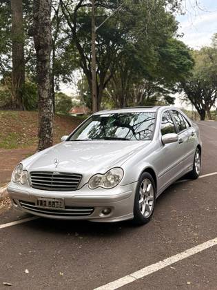 MERCEDES-BENZ C 180 K 1.8 CLASSIC KOMPRESSOR 16V 143 CV GASOLINA 4P AUTOMÁTICO