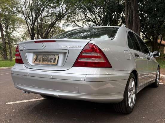 MERCEDES-BENZ-C 180 K-1.8 CLASSIC KOMPRESSOR 16V 143 CV GASOLINA 4P AUTOMÁTICO MERCEDES-BENZ-C 180 K-2005