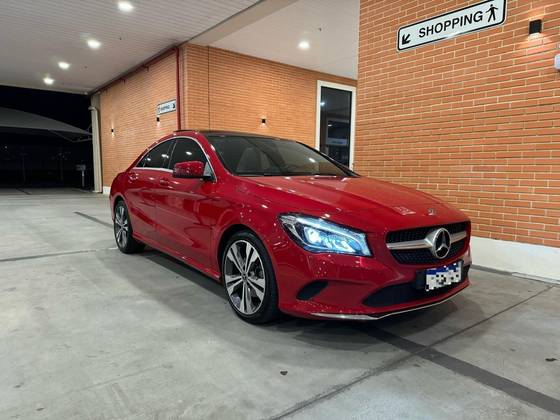 Mercedes-Benz CLA 200 1.6 CGI Flex 7G-DCT