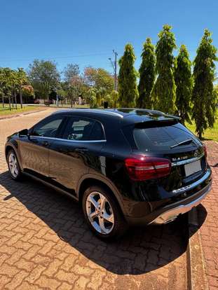 MERCEDES-BENZ-GLA 200-2017