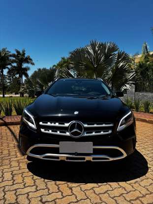 MERCEDES-BENZ-GLA 200-2017