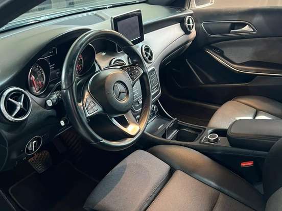 MERCEDES-BENZ-GLA 200-1.6 CGI STYLE 16V TURBO FLEX 4P AUTOMÁTICO MERCEDES-BENZ-GLA 200-2016