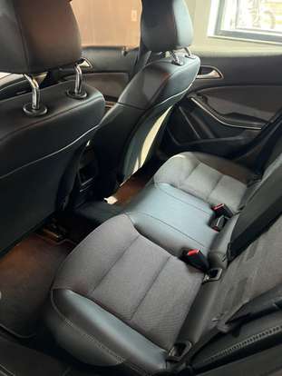 MERCEDES-BENZ-GLA 200-2016