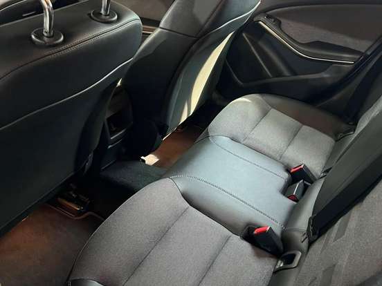 MERCEDES-BENZ-GLA 200-1.6 CGI STYLE 16V TURBO FLEX 4P AUTOMÁTICO MERCEDES-BENZ-GLA 200-2016