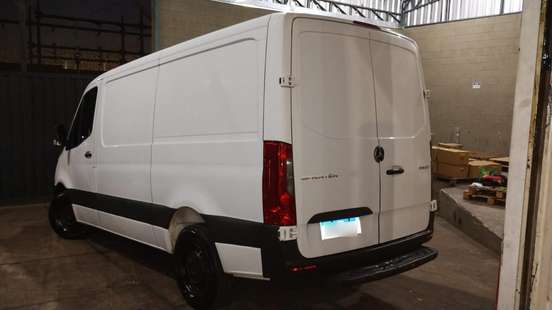 MERCEDES-BENZ-SPRINTER-2021