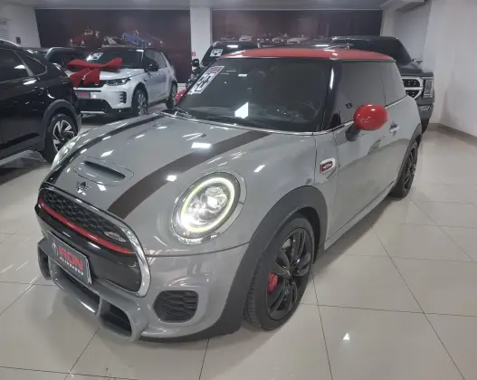 Mini Cooper 2.0 16V Twinpower Gasolina John Cooper Works 2P Steptronic