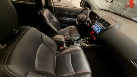 MITSUBISHI-ASX-2015