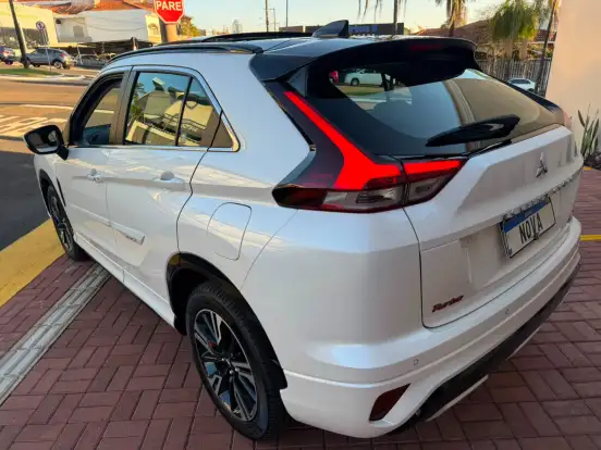 MITSUBISHI-ECLIPSE CROSS-1.5 MIVEC TURBO GASOLINA HPE-S S-AWC CVT MITSUBISHI-ECLIPSE CROSS-2023