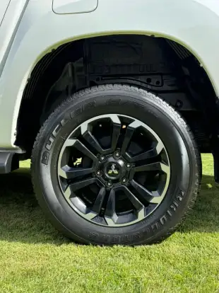 MITSUBISHI-L200 TRITON-2023