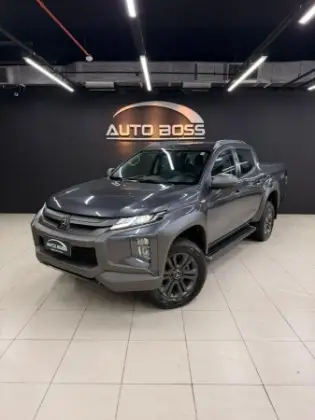 MITSUBISHI L200 TRITON 2.4 16V TURBO DIESEL SPORT OUTDOOR GLS CD 4P 4X4 AUTOMÁTICO