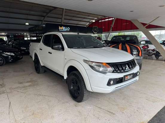 MITSUBISHI-L200 TRITON-2.4 16V TURBO DIESEL OUTDOOR GLX CD 4X4 MANUAL MITSUBISHI-L200 TRITON-2022