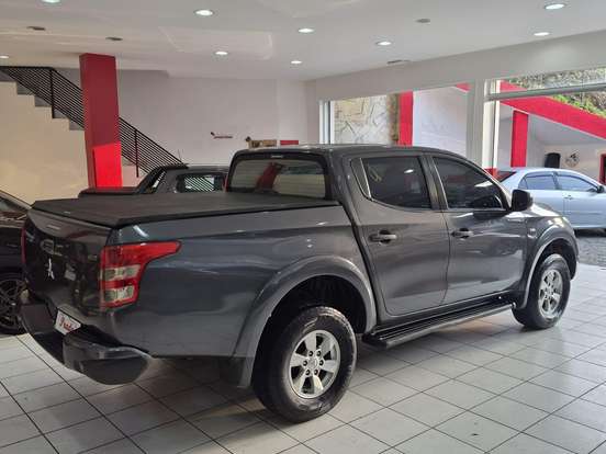 MITSUBISHI-L200 TRITON-2.4 16V TURBO DIESEL SPORT GLS CD 4P 4X4 AUTOMÁTICO MITSUBISHI-L200 TRITON-2018