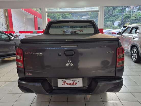 MITSUBISHI-L200 TRITON-2.4 16V TURBO DIESEL SPORT GLS CD 4P 4X4 AUTOMÁTICO MITSUBISHI-L200 TRITON-2018