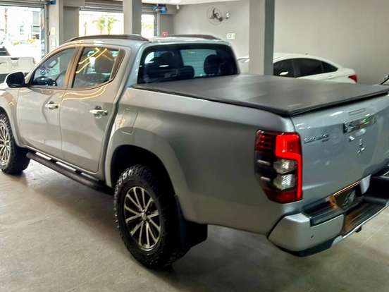 MITSUBISHI-L200 TRITON-2023