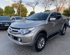 MITSUBISHI L200 TRITON 2.4 16V TURBO DIESEL SPORT HPE CD 4P 4X4 AUTOMÁTICO MITSUBISHI L200 TRITON 2.4 16V TURBO DIESEL SPORT HPE CD 4P 4X4 AUTOMÁTICO