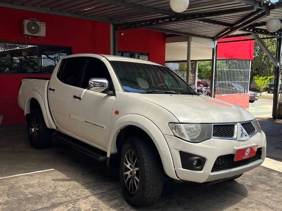 MITSUBISHI-L200 TRITON-3.2 HPE 4X4 CD 16V TURBO INTERCOOLER DIESEL 4P MANUAL MITSUBISHI-L200 TRITON-2010