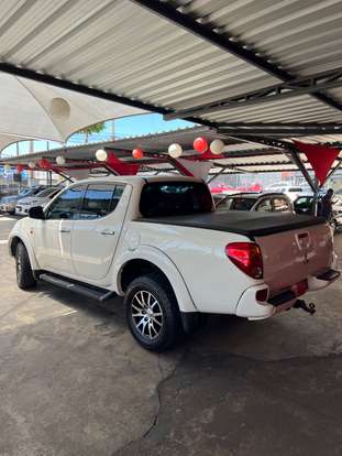 MITSUBISHI-L200 TRITON-2010