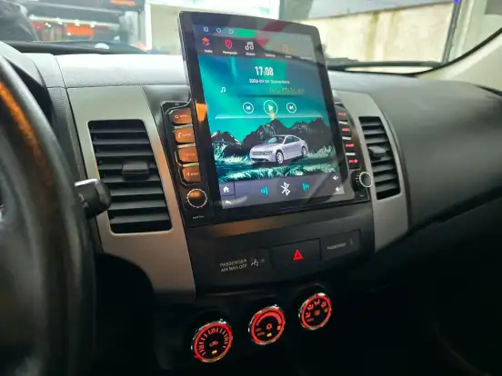 MITSUBISHI-OUTLANDER-2013