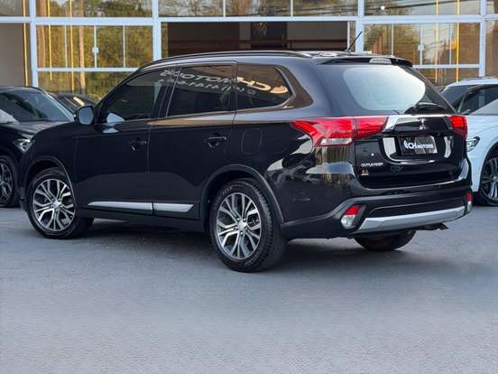 MITSUBISHI-OUTLANDER-2.0 16V GASOLINA 4P AUTOMÁTICO MITSUBISHI-OUTLANDER-2015