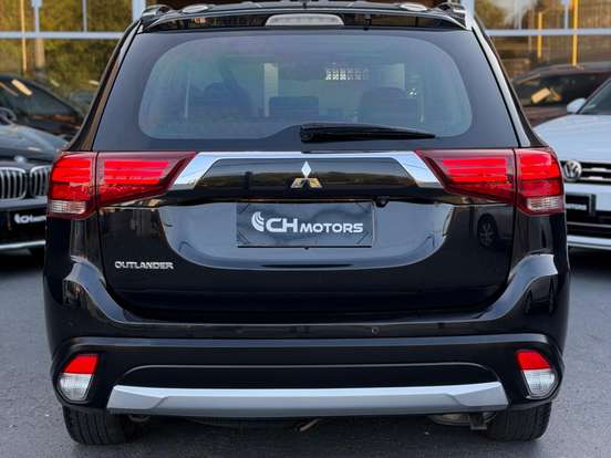 MITSUBISHI-OUTLANDER-2.0 16V GASOLINA 4P AUTOMÁTICO MITSUBISHI-OUTLANDER-2015