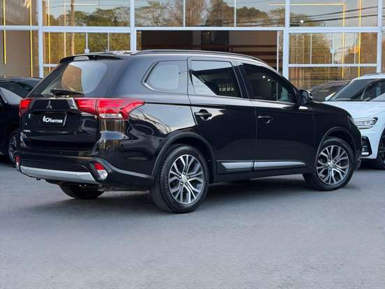 MITSUBISHI-OUTLANDER-2.0 16V GASOLINA 4P AUTOMÁTICO MITSUBISHI-OUTLANDER-2015
