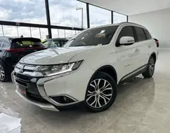 MITSUBISHI OUTLANDER 2.2 4X4 16V DIESEL 4P AUTOMÁTICO MITSUBISHI OUTLANDER 2.2 4X4 16V DIESEL 4P AUTOMÁTICO