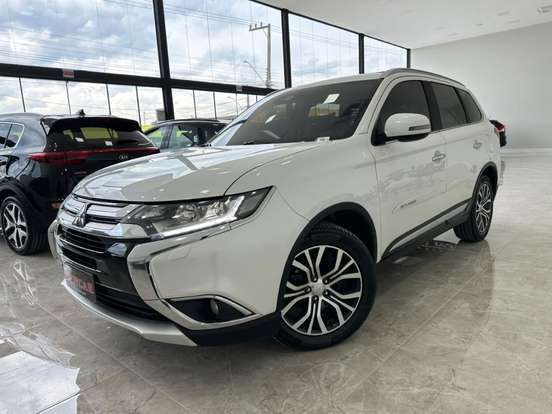 MITSUBISHI-OUTLANDER-2.2 4X4 16V DIESEL 4P AUTOMÁTICO MITSUBISHI-OUTLANDER-2018