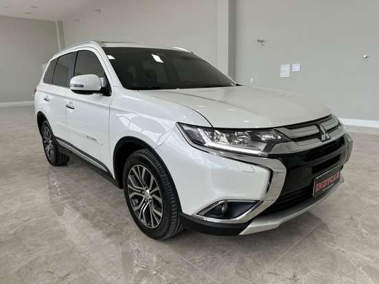 MITSUBISHI-OUTLANDER-2018