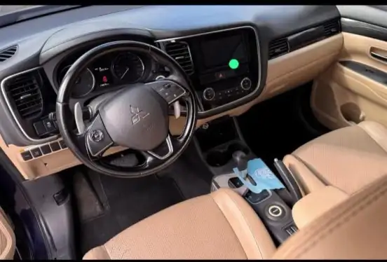 MITSUBISHI-OUTLANDER-3.0 GT 4X4 V6 24V GASOLINA 4P AUTOMÁTICO MITSUBISHI-OUTLANDER-2016