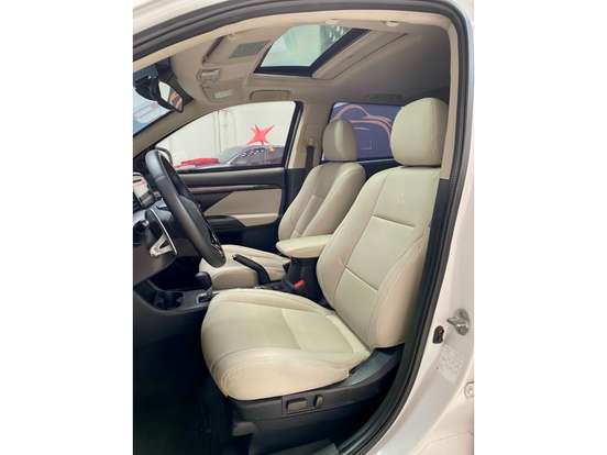 MITSUBISHI-OUTLANDER-3.0 GT 4X4 V6 24V GASOLINA 4P AUTOMÁTICO MITSUBISHI-OUTLANDER-2015
