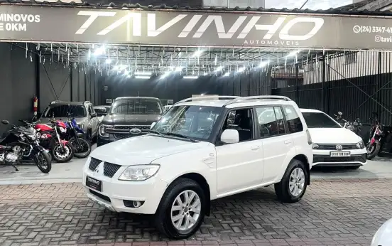 MITSUBISHI-PAJERO-2012