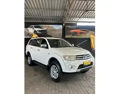 MITSUBISHI PAJERO 3.5 HPE 4X4 7 LUGARES V6 24V FLEX 4P AUTOMÁTICO MITSUBISHI PAJERO 3.5 HPE 4X4 7 LUGARES V6 24V FLEX 4P AUTOMÁTICO