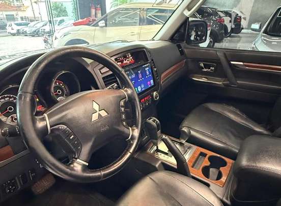 MITSUBISHI-PAJERO FULL-2011