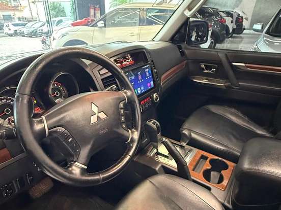 MITSUBISHI-PAJERO FULL-3.2 HPE 4X4 16V TURBO INTERCOOLER DIESEL 4P AUTOMÁTICO MITSUBISHI-PAJERO FULL-2011