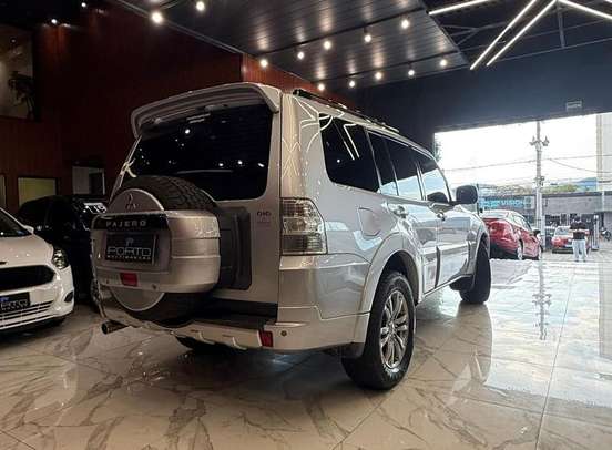 MITSUBISHI-PAJERO FULL-2011