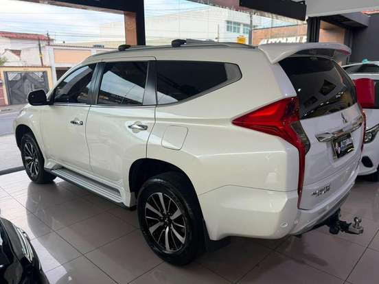 MITSUBISHI-PAJERO SPORT-2.4 16V MIVEC TURBO DIESEL HPE AWD AUTOMÁTICO MITSUBISHI-PAJERO SPORT-2019