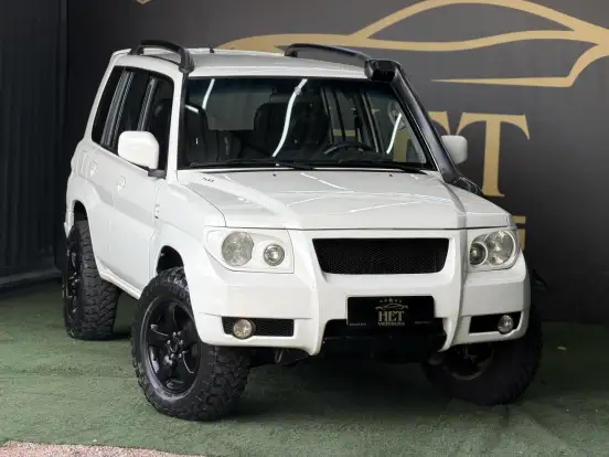 MITSUBISHI-PAJERO TR4-2008