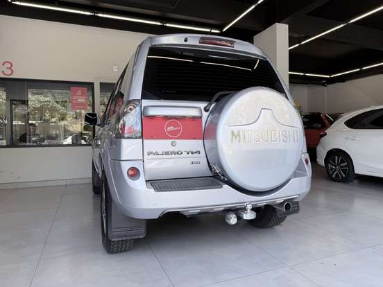 MITSUBISHI-PAJERO TR4-2013