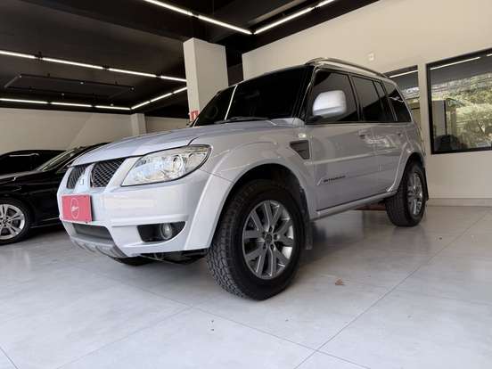 MITSUBISHI-PAJERO TR4-2013