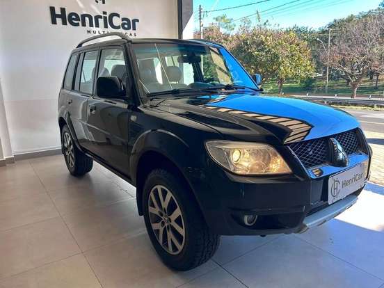 MITSUBISHI-PAJERO TR4-2.0 4X4 16V 140CV FLEX 4P AUTOMÁTICO MITSUBISHI-PAJERO TR4-2011