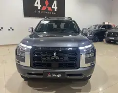 MITSUBISHI TRITON 2.4 BITURBO DIESEL CD HPE 4X4 AUTOMÁTICO MITSUBISHI TRITON 2.4 BITURBO DIESEL CD HPE 4X4 AUTOMÁTICO