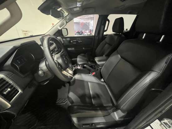 MITSUBISHI-TRITON-2.4 BITURBO DIESEL CD HPE 4X4 AUTOMÁTICO MITSUBISHI-TRITON-2025