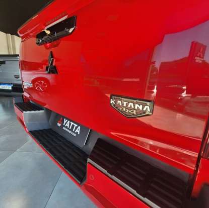 MITSUBISHI-TRITON-2025