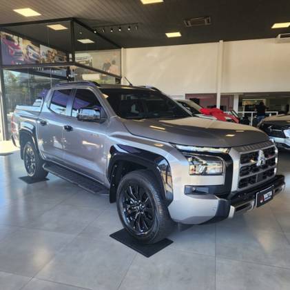 MITSUBISHI TRITON 2.4 BITURBO DIESEL CD KATANA 4X4 AUTOMÁTICO